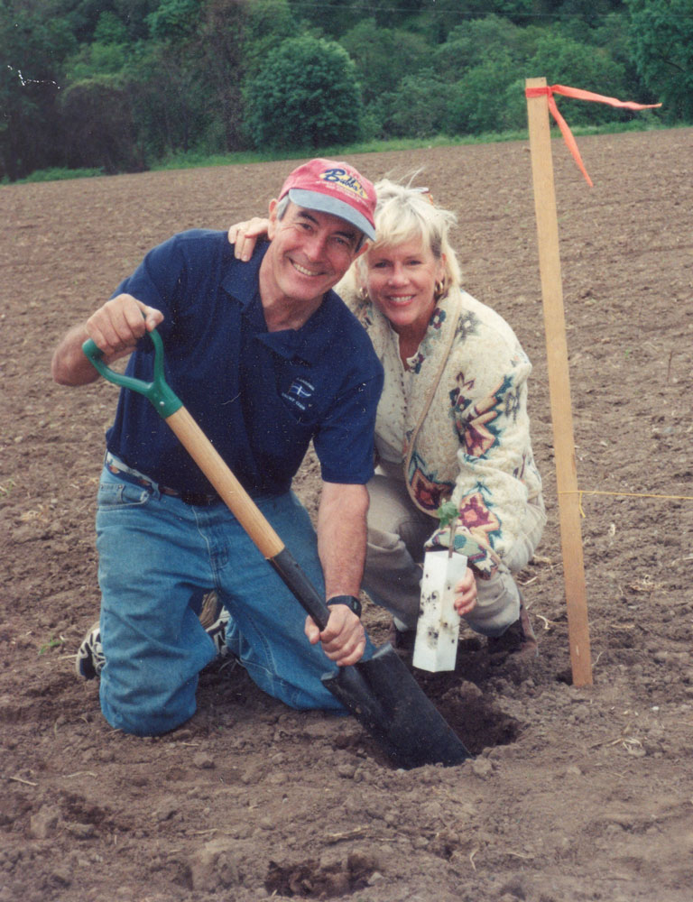 Freed Estate owners planting